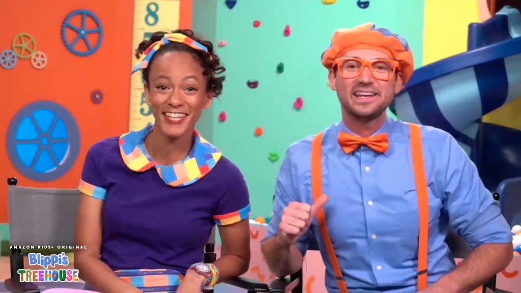 Screenshot of Blippi and Meekah smiling and talking in their treehouse