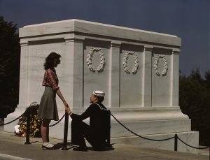 Sailor and girl at the Tomb of the Unknown Soldier, Washington, D.C. 1943 May
