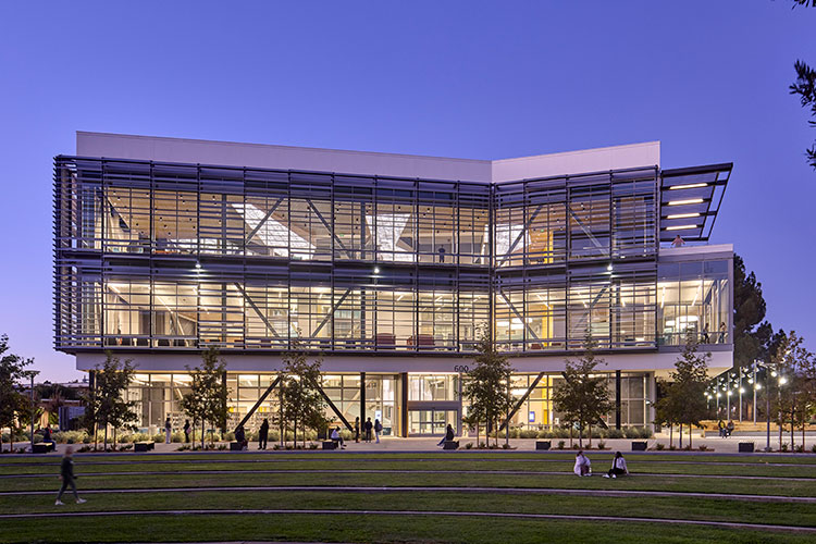 Chabot College Library and Learning Connection in Hayward, California